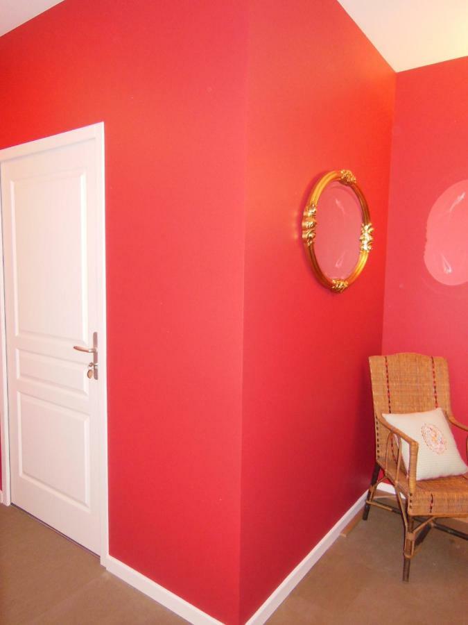 Les Fontenottes Bed & Breakfast Besançon Eksteriør bilde